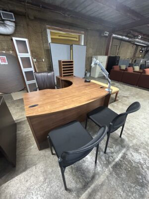 ArtoPex L-Station w/ Wall Hutch - Gently Used