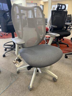 Cloud Task Chair
