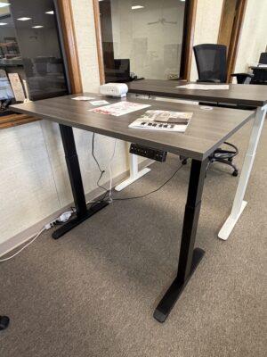 VL22 Height Adjustable Desk